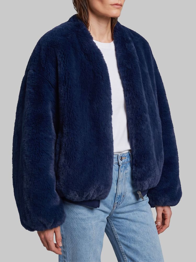 The Frankie Shop 세나 오버사이즈 페이크 퍼 자켓