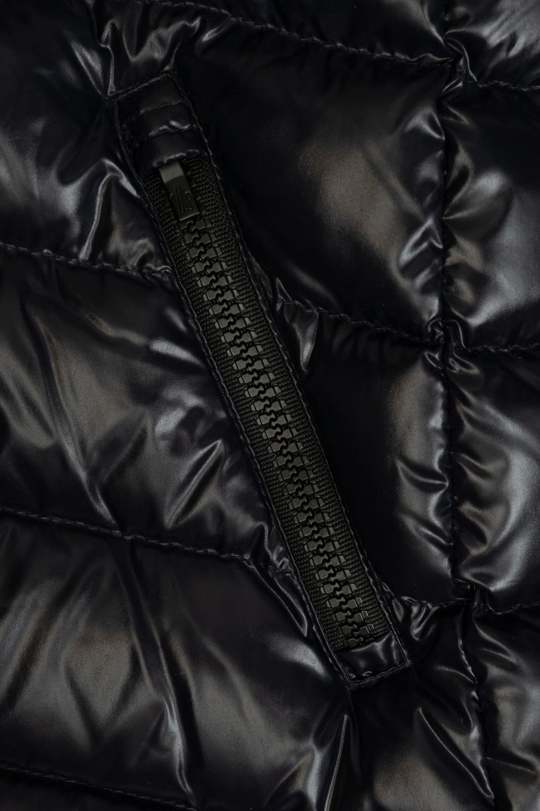 Moncler Enfant Moka Hooded Down Jacket