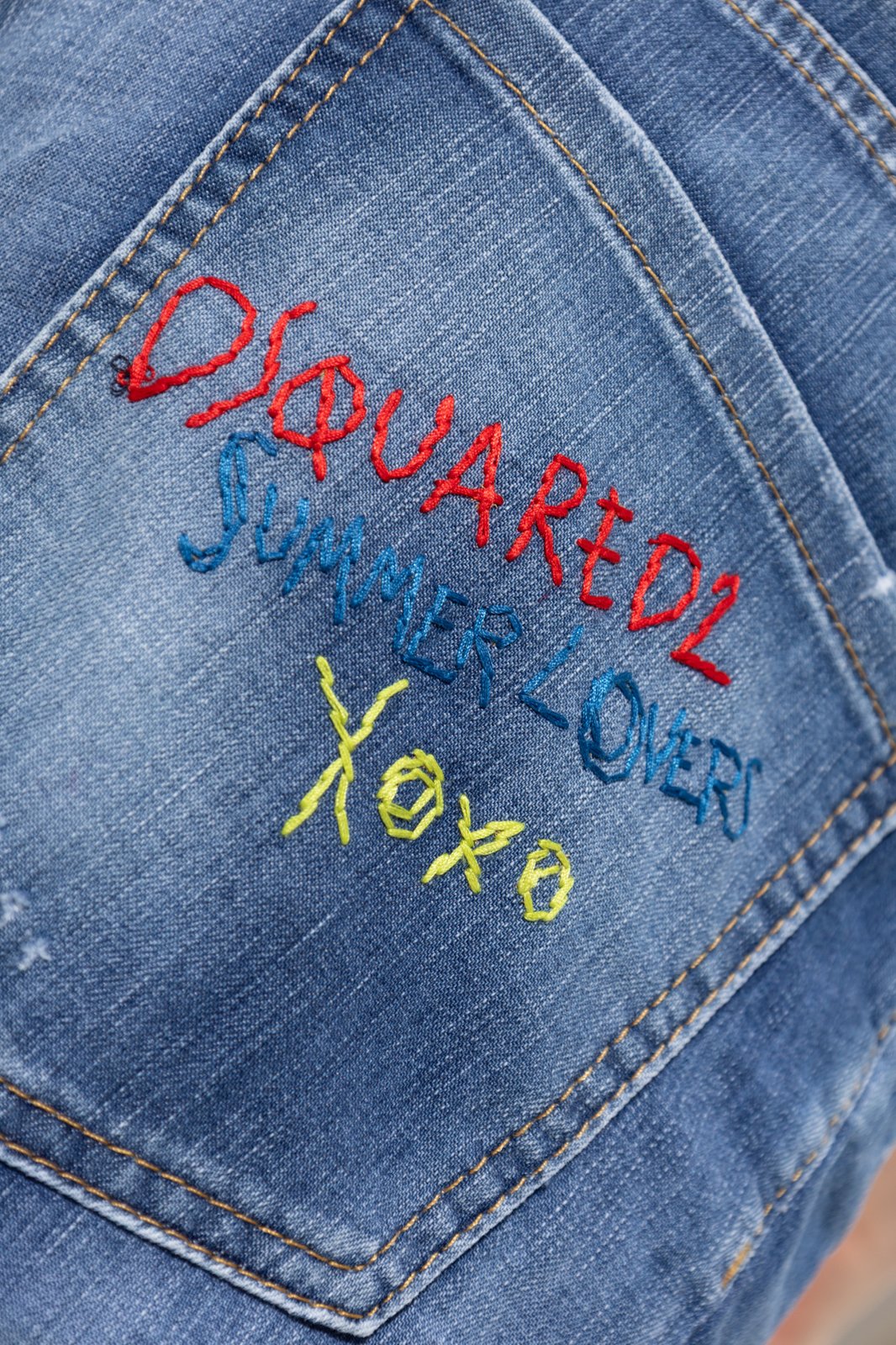 Dsquared2 Summer Lovers 642 Medium Wash Jeans – Cettire