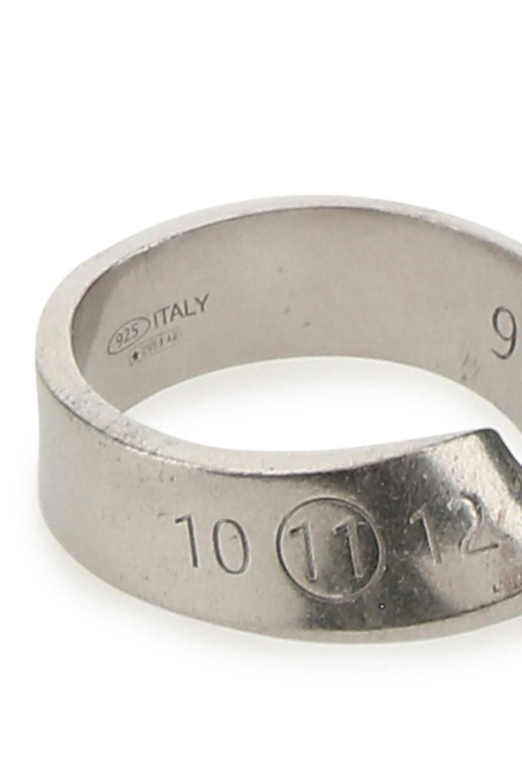 Maison Margiela Logo Twisted Number Ring – Cettire
