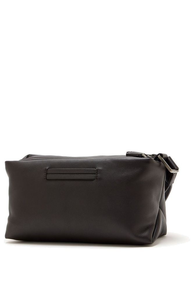 ZEGNA 로고 디테일 집업 클러치백