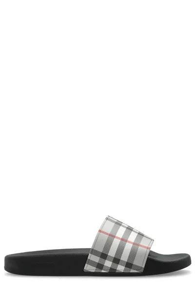버버리 체크 슬립온 슬라이드