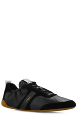 Chloé Kick Logo Detailed Low-Top Sneakers – Cettire