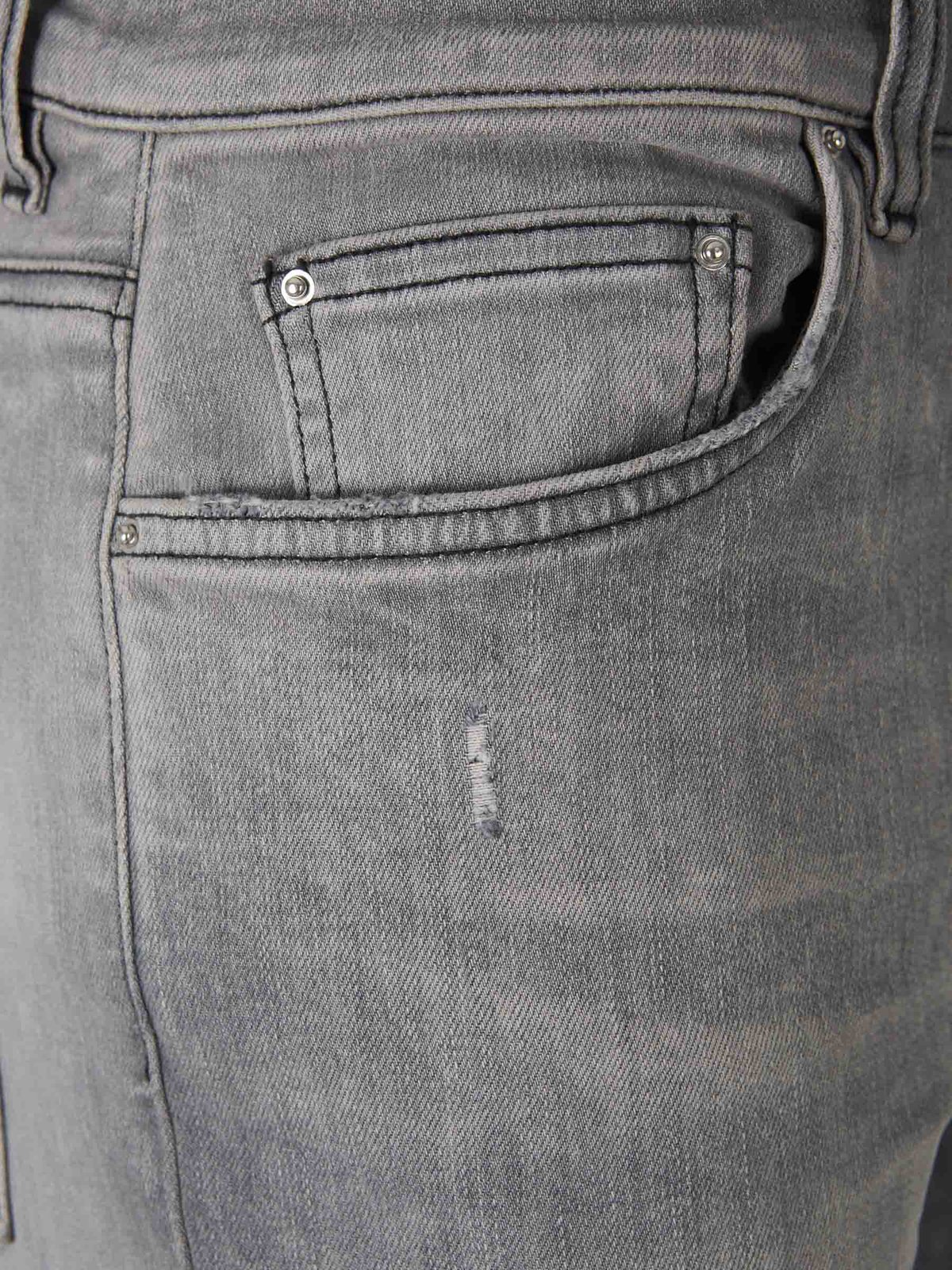 Amiri Mx1 Boucle Distressed Jeans