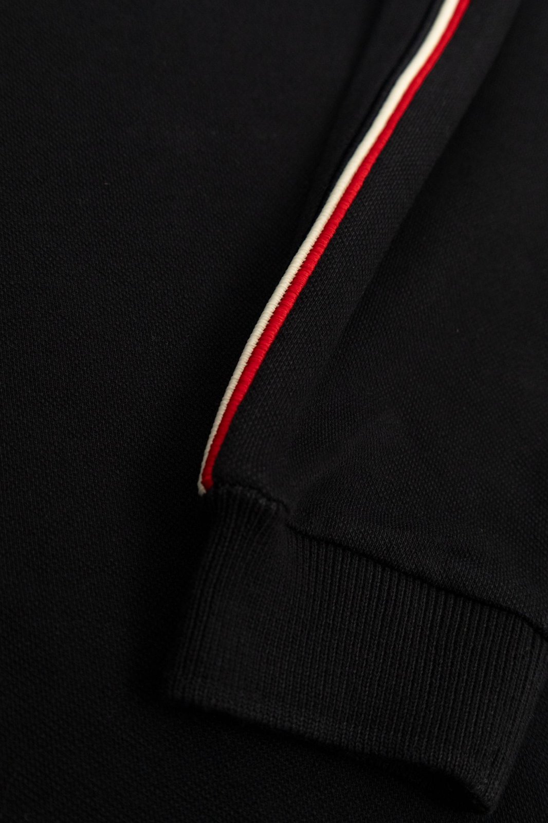 Moncler Enfant Logo Patch Long-Sleeved Polo Shirt