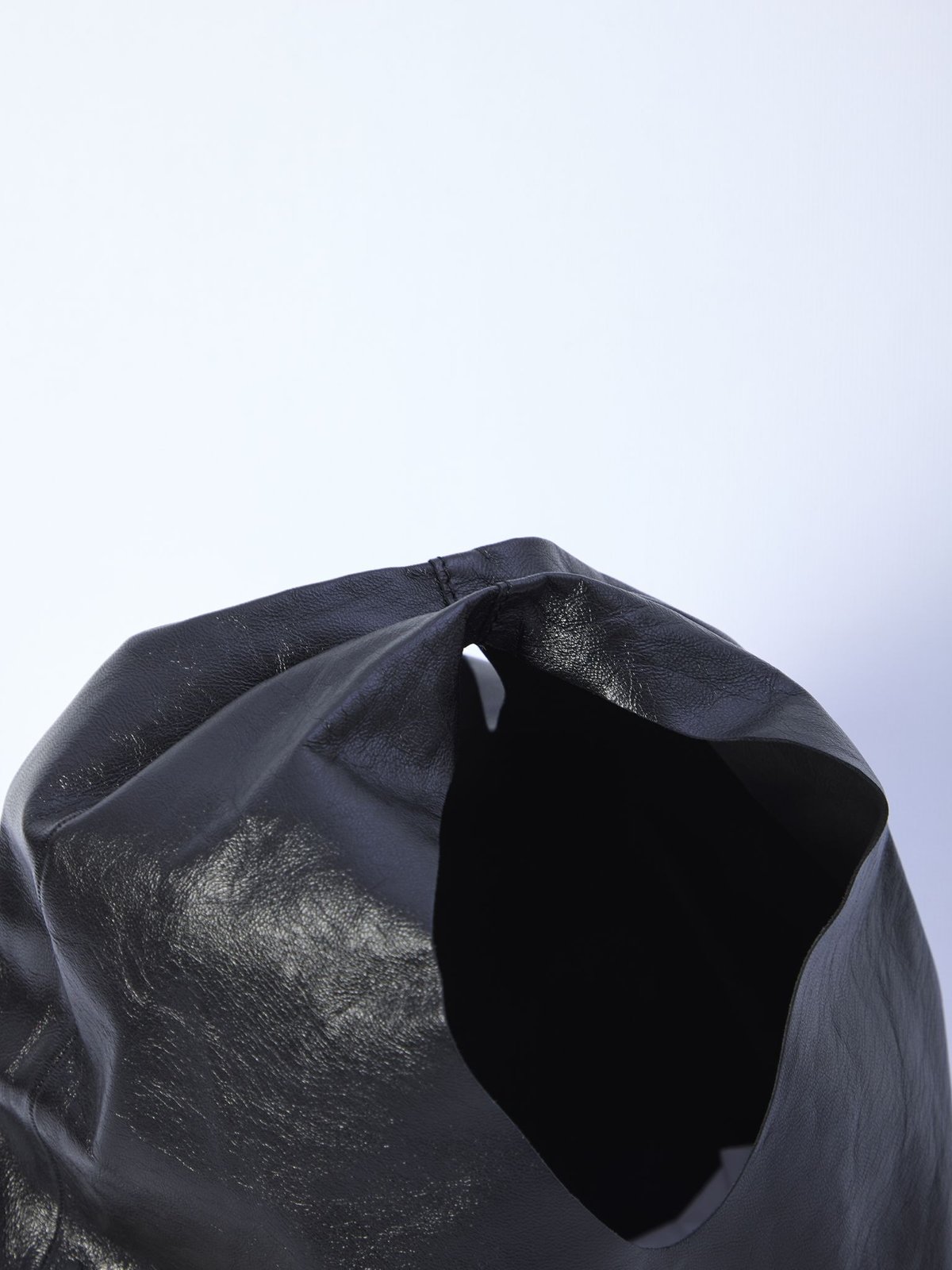 The Row F1609RC3BLK 関税送料込 The Row 財布 | ブラウン | FARFETCH JP