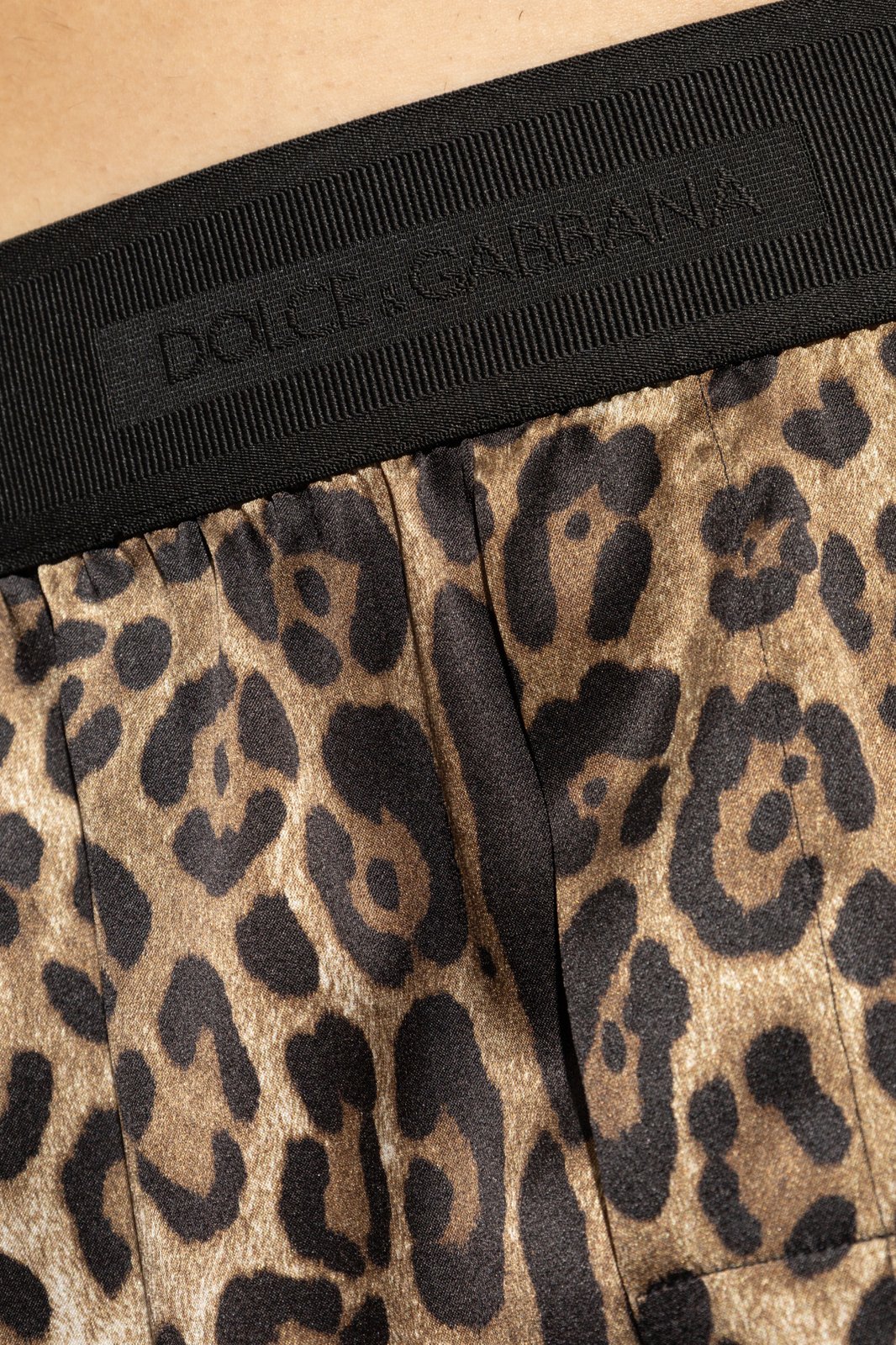 ドルチェ＆ガッバーナ ヒョウ柄ショートパンツ