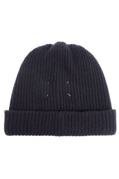 maison-margiela-logo-detailed-ribbed-beanie-953922826
