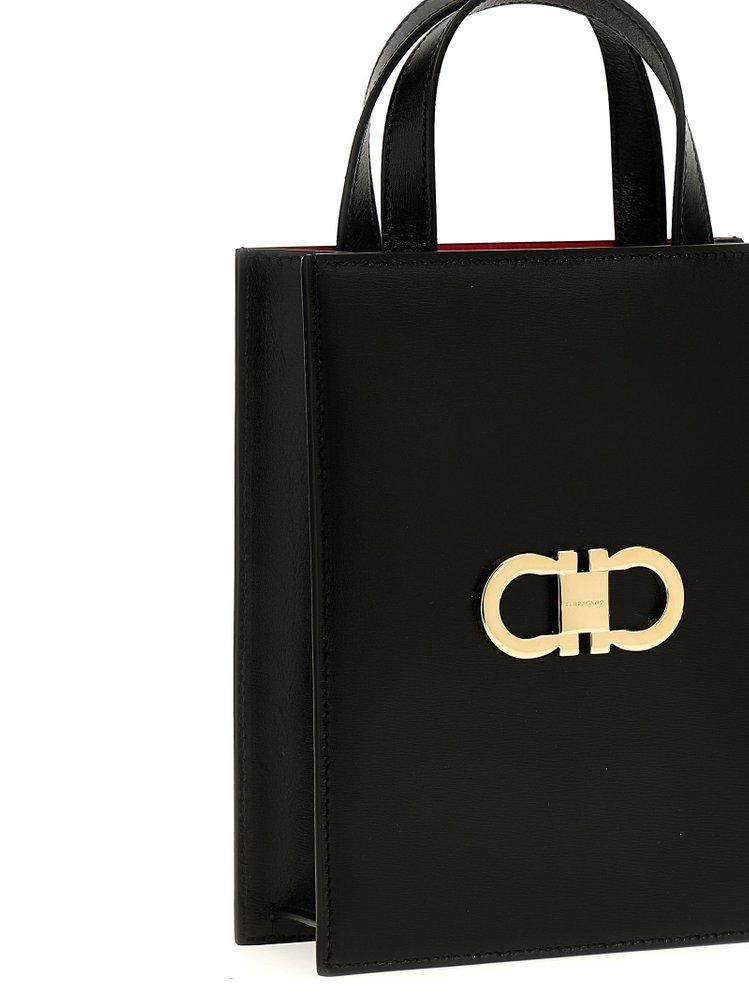 関税/送料込【FERRAGAMO】ガンチーニ プラークミニ トートバッグ ☆関税込☆Ferragamo☆フェラガモ ガンチーニ ミニ トートバッグ