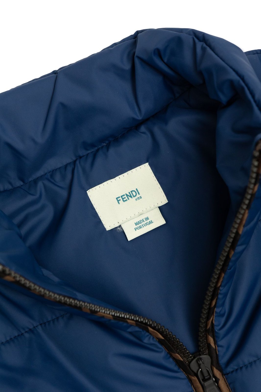 FENDI ジャケット　キッズ　100〜110 Fendi Kids Logo Plaque Zipped Padded Jacket – On Sale Now