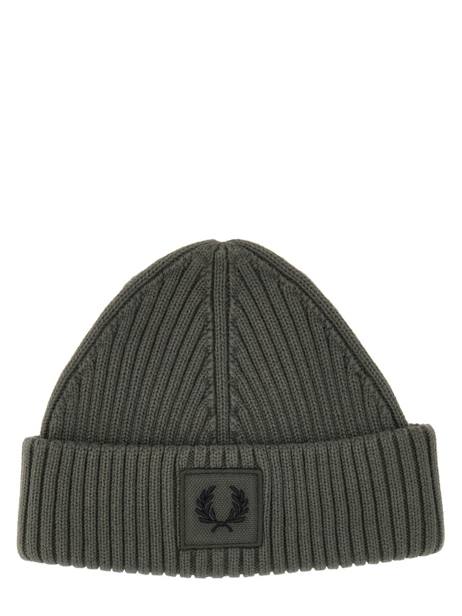 Fred Perry Logo Embellished Beanie Hat – Cettire