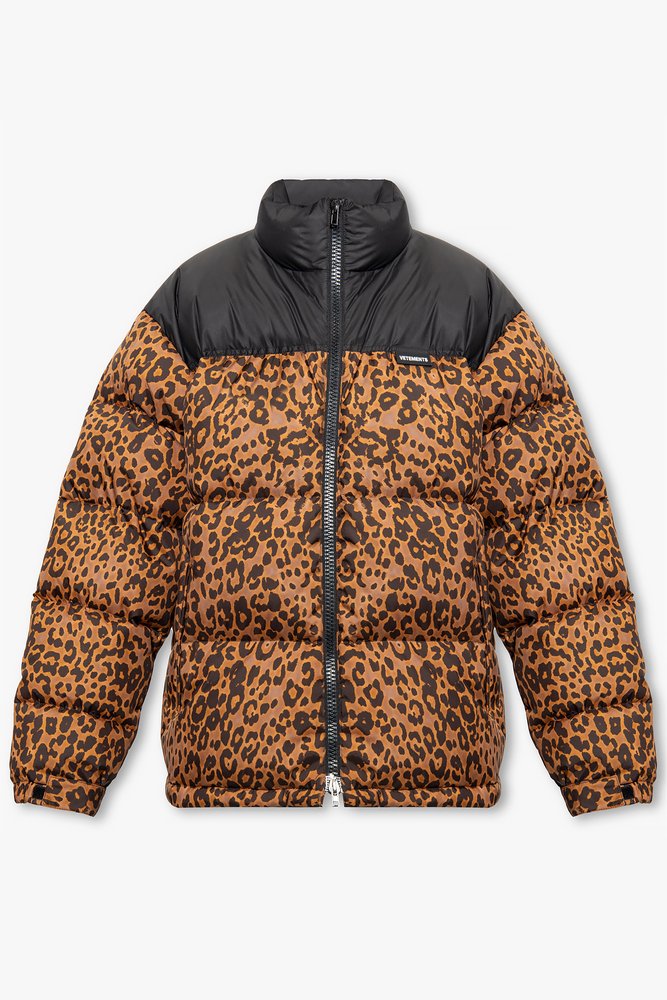 VETEMENTS アニマルモチフハテットシャケット 【関税込】 Vetements Animal Motif Padded Jacket – Cettire