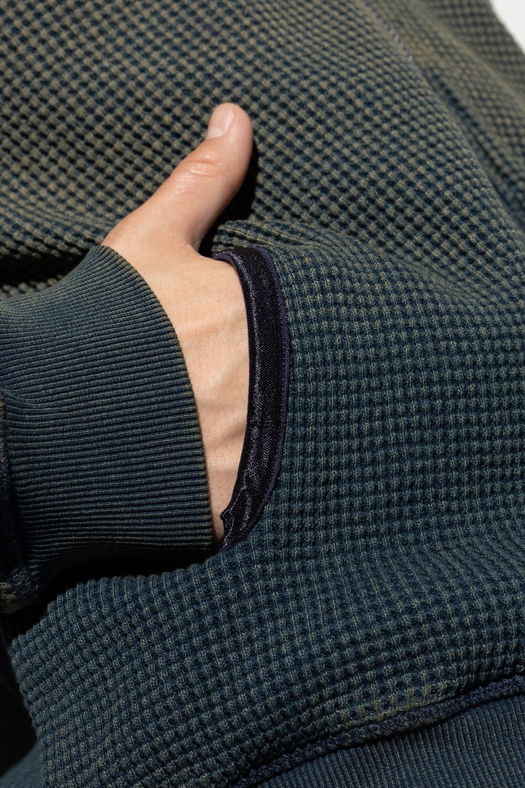 e14a9e0d62e84361a5a10d1e2e9626