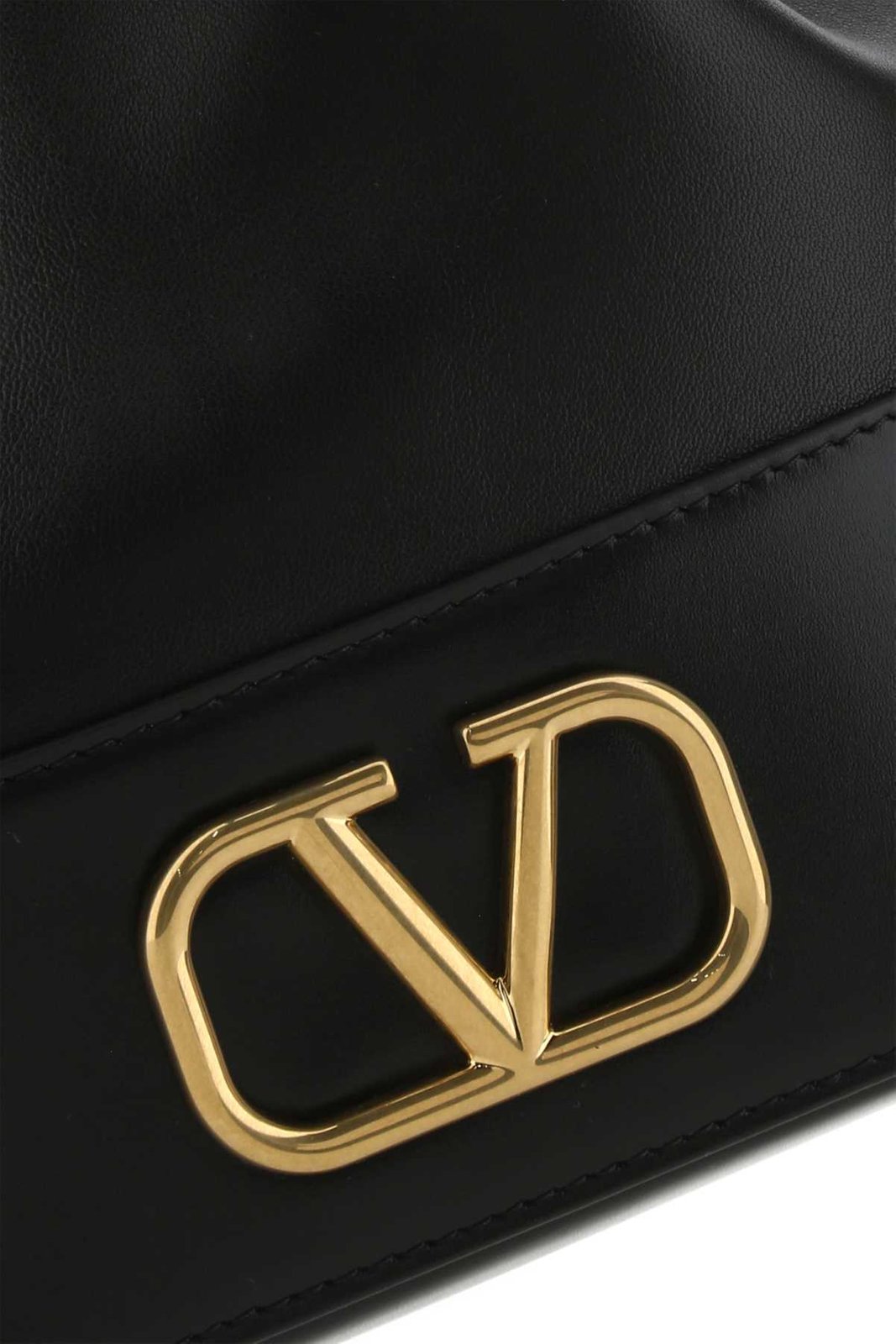 VALENTINO Vロゴ プレート ドローストリング バケット バッグ Valentino Vロゴ プレート ドローストリング バケット バッグ